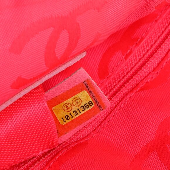 Chanel White & Black Quilted Medium Cambon Tote - Picture 12 of 12